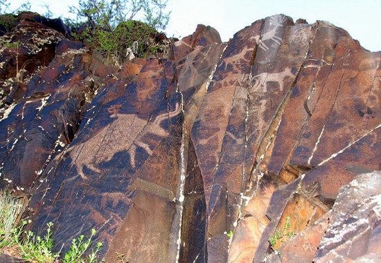Tamgaly Gorge ancient rock carvings, Kazakhstan photo 1