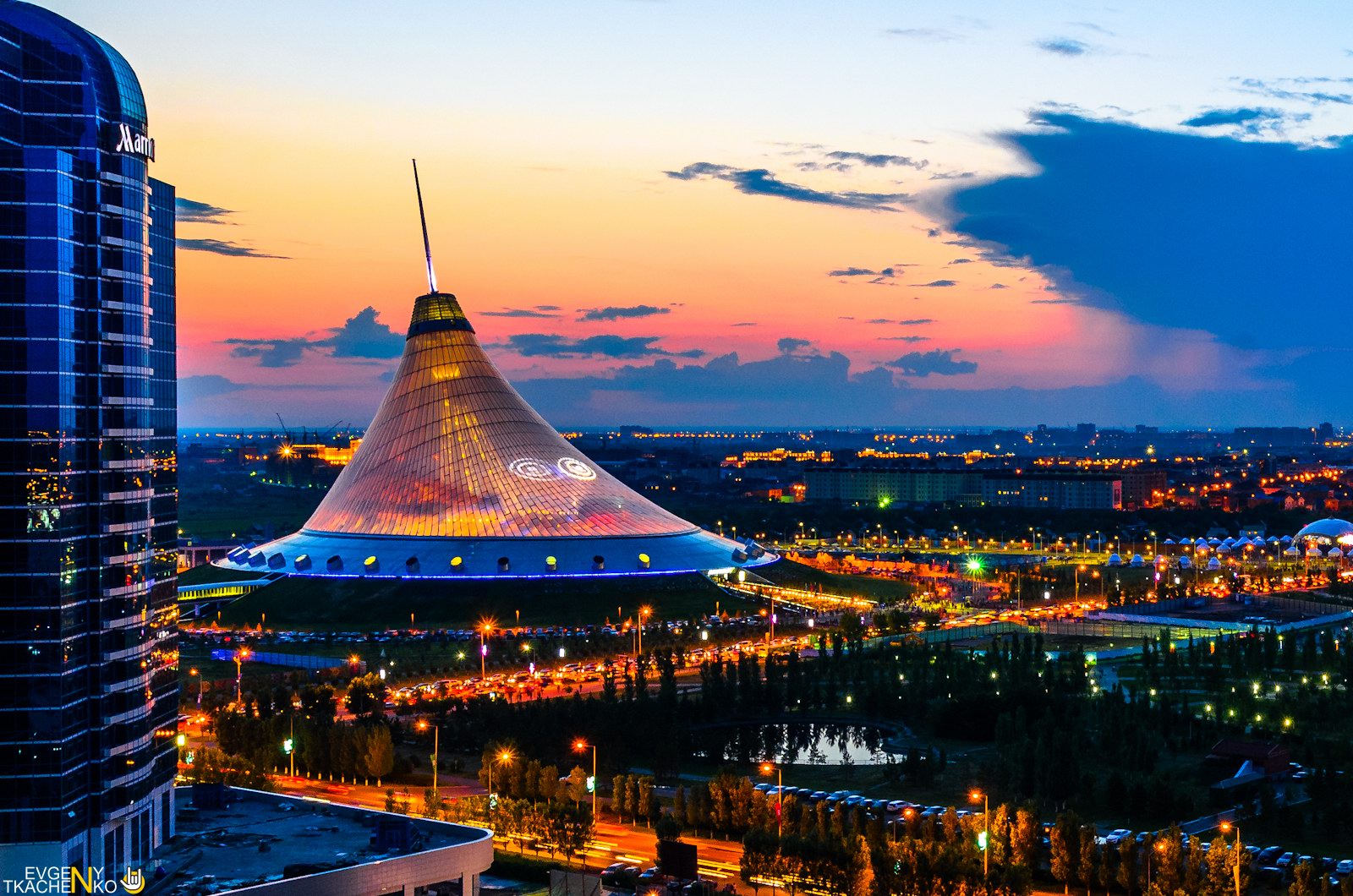 astana-at-night-kazakhstan-1.jpg