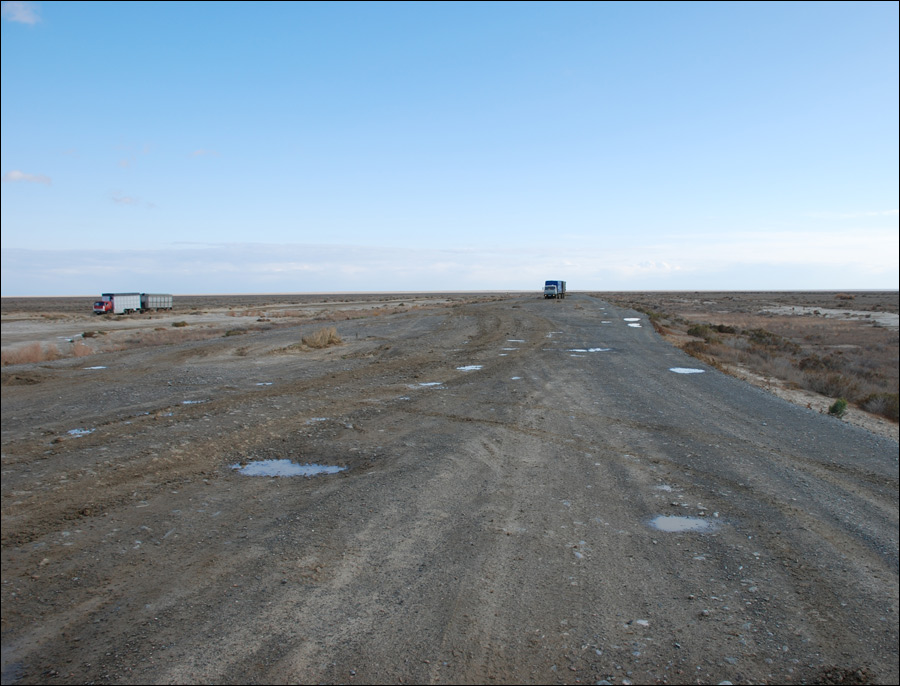 aktyubinsk-region-kazakhstan-road-scenery.jpg
