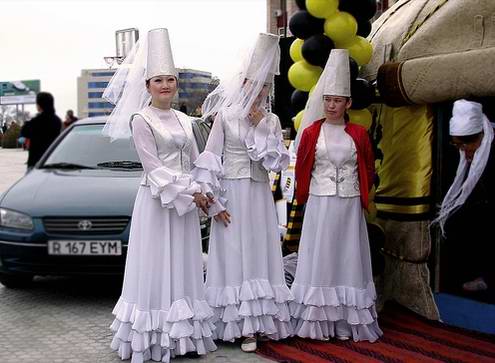 Kazakhstan people national clothes 2nd photo