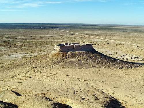 Kzyl-Orda (Kyzylorda) Kazakhstan region (oblast) ancient fortress 3rd photo