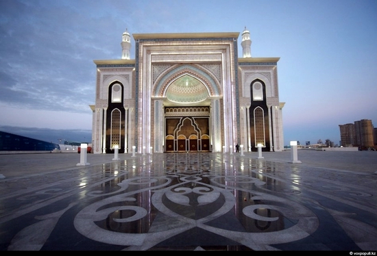 Hazrat Sultan Mosque, Astana, Kazakhstan photo 3