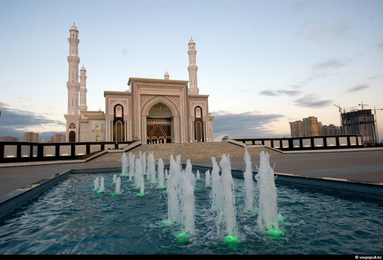 Hazrat Sultan Mosque, Astana, Kazakhstan photo 4