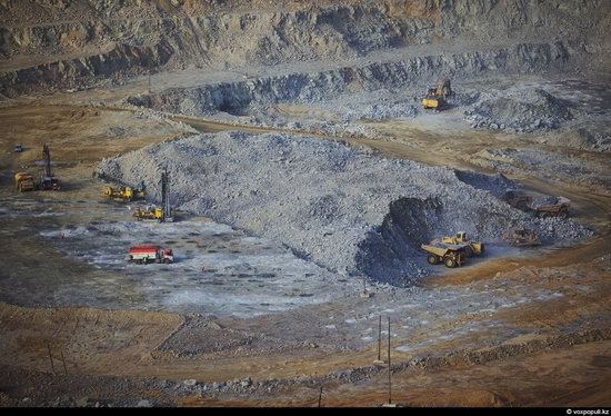 Gold mining in Kazakhstan photo 2