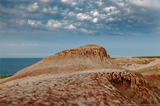 Flaming shores of Zaysan Lake, Kazakhstan photo 4