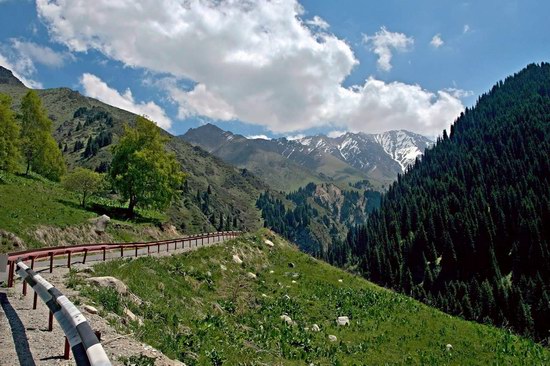 The Big Almaty Lake and surroundings, Kazakhstan, photo 3