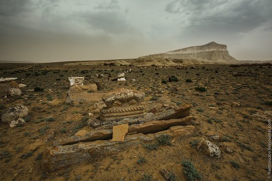 Alien landscapes around Mount Shergala, Kazakhstan, photo 5