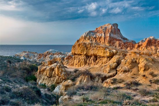 Flaming sand of Lake Zaysan, Kazakhstan, photo 2