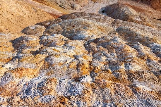 Flaming sand of Lake Zaysan, Kazakhstan, photo 9