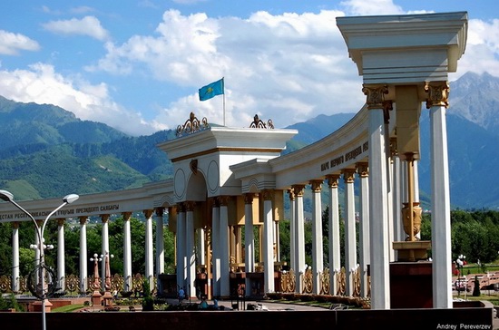 The park of the First President, Almaty, Kazakhstan, photo 2