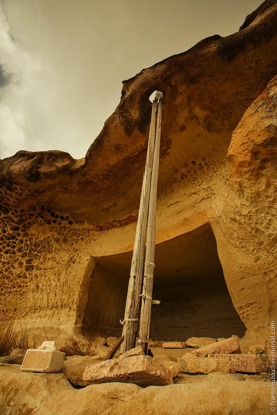 Shakpak Ata cave mosque, Kazakhstan, photo 6