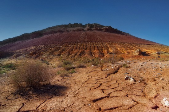 Clay mountains, Altyn Emel park, Kazakhstan, photo 4