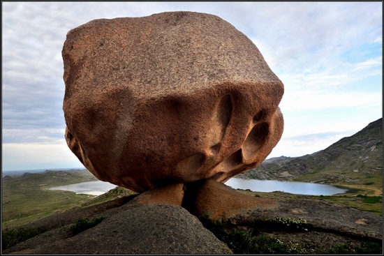 Giant rocks, Lake Okunki, East Kazakhstan, photo 2