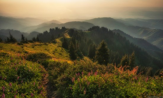 Beautiful scenery of Kim-Asar Valley · Kazakhstan travel and tourism blog