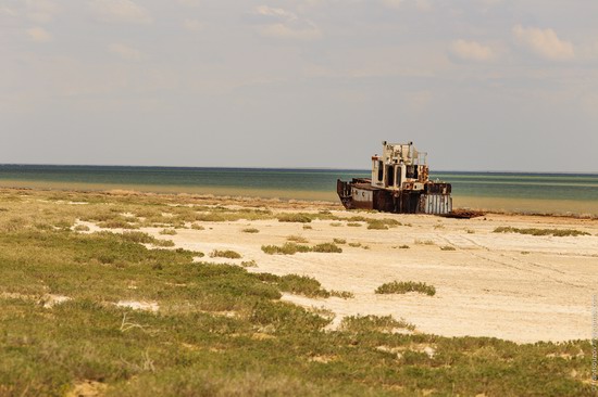 Ship graveyard, the Aral Sea, Kazakhstan, photo 18