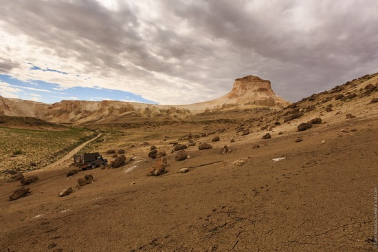 One day on Boszhira Tract, Kazakhstan, photo 4