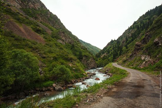 Snowy summer on Assy-Turgen mountain plateau, Kazakhstan, photo 1