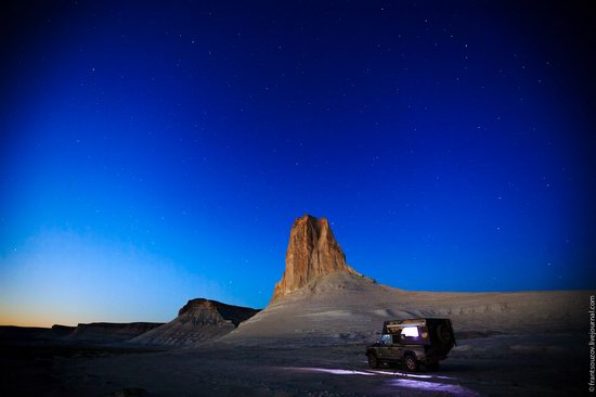 Sunset and night at Boszhira tract, Kazakhstan, photo 18