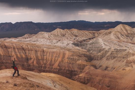 Aktau Mountains, Kazakhstan, photo 1