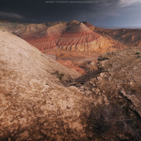 Aktau Mountains, Kazakhstan, photo 2