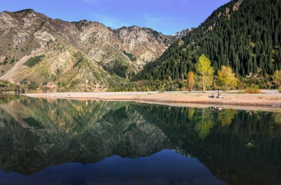 Lake Issyk, Kazakhstan, photo 4