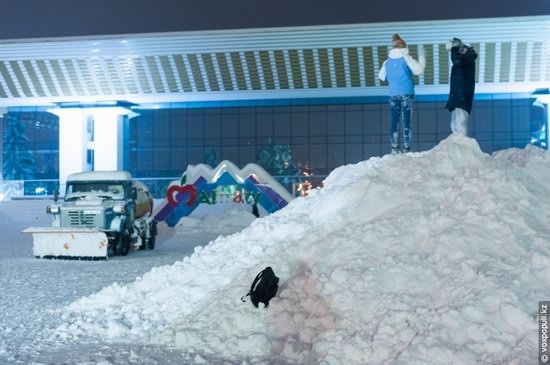 Almaty after heavy snowfall, Kazakhstan, photo 19