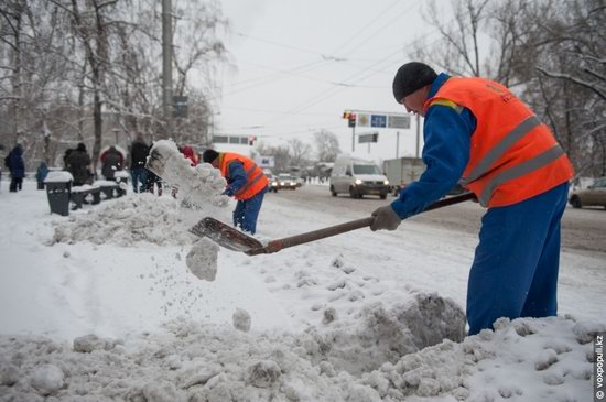 Almaty after heavy snowfall, Kazakhstan, photo 3