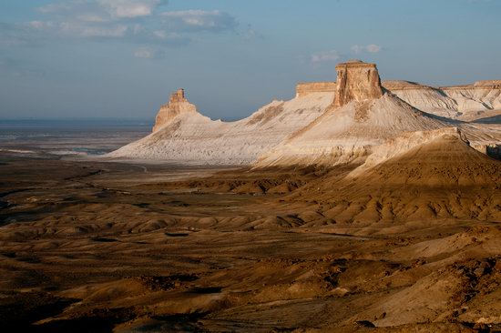 Chalky mountains of Boszhira, Western Kazakhstan, photo 7