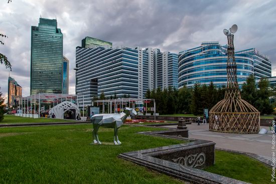 Walking through the center of Astana, Kazakhstan, photo 13