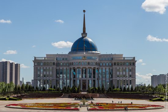 Walking through the center of Astana, Kazakhstan, photo 2