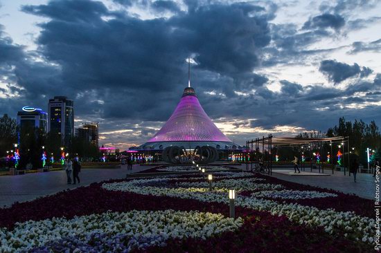 Walking through the center of Astana, Kazakhstan, photo 26