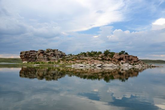 Picturesque landscapes of Bayanaul Mountains, Kazakhstan, photo 9