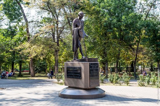 Walk around the center of Almaty, Kazakhstan, photo 16