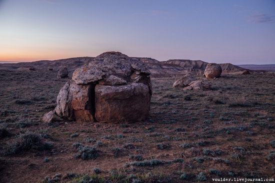 Valley of Stone Balls on Mangyshlak Peninsula, Kazakhstan, photo 21