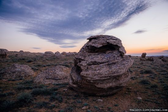 Valley of Stone Balls on Mangyshlak Peninsula, Kazakhstan, photo 8