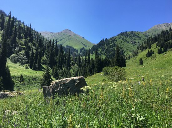 Hiking in Gorelnik Gorge, Kazakhstan, photo 2