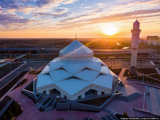 Ryskeldy Kazhy Mosque, Astana, Kazakhstan, photo 16