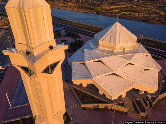 Ryskeldy Kazhy Mosque, Astana, Kazakhstan, photo 2