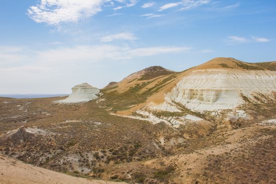 Snow-white landscapes of Sor Tuzbair, Kazakhstan, photo 12