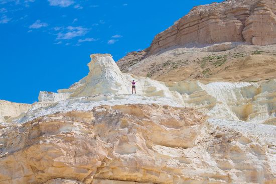 Snow-white landscapes of Sor Tuzbair, Kazakhstan, photo 16