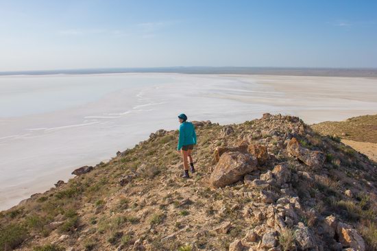 Snow-white landscapes of Sor Tuzbair, Kazakhstan, photo 2