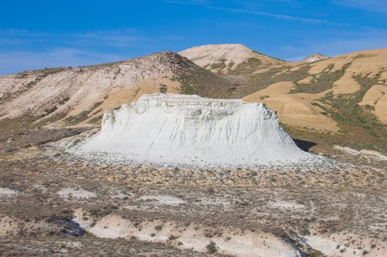 Snow-white landscapes of Sor Tuzbair, Kazakhstan, photo 3