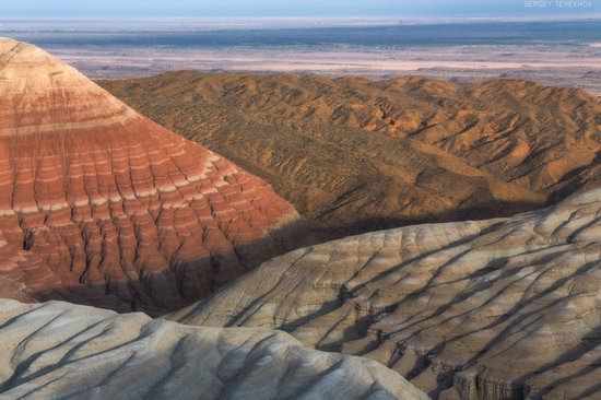 Colorful Landscapes of the Aktau Mountains, Kazakhstan, photo 19