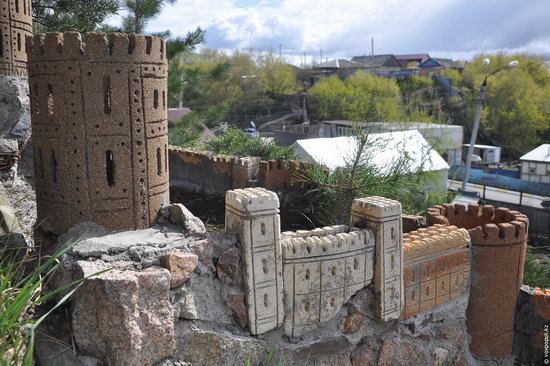 Fairytale castles on a hillside in Petropavl, Kazakhstan, photo 1