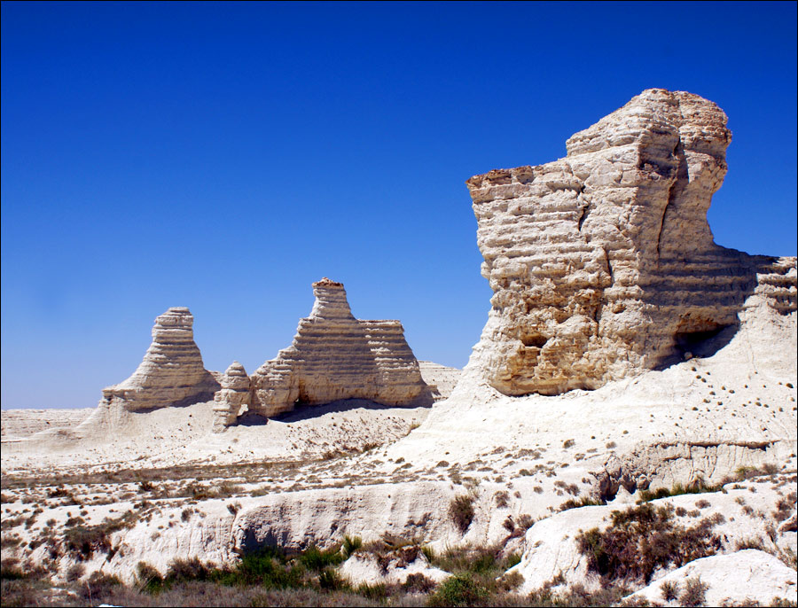 Limestone plateau of Akkergeshen (Photo: aboutkazakhstan.com)