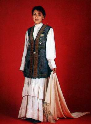 Kazakhstan people national clothes: woman's costume